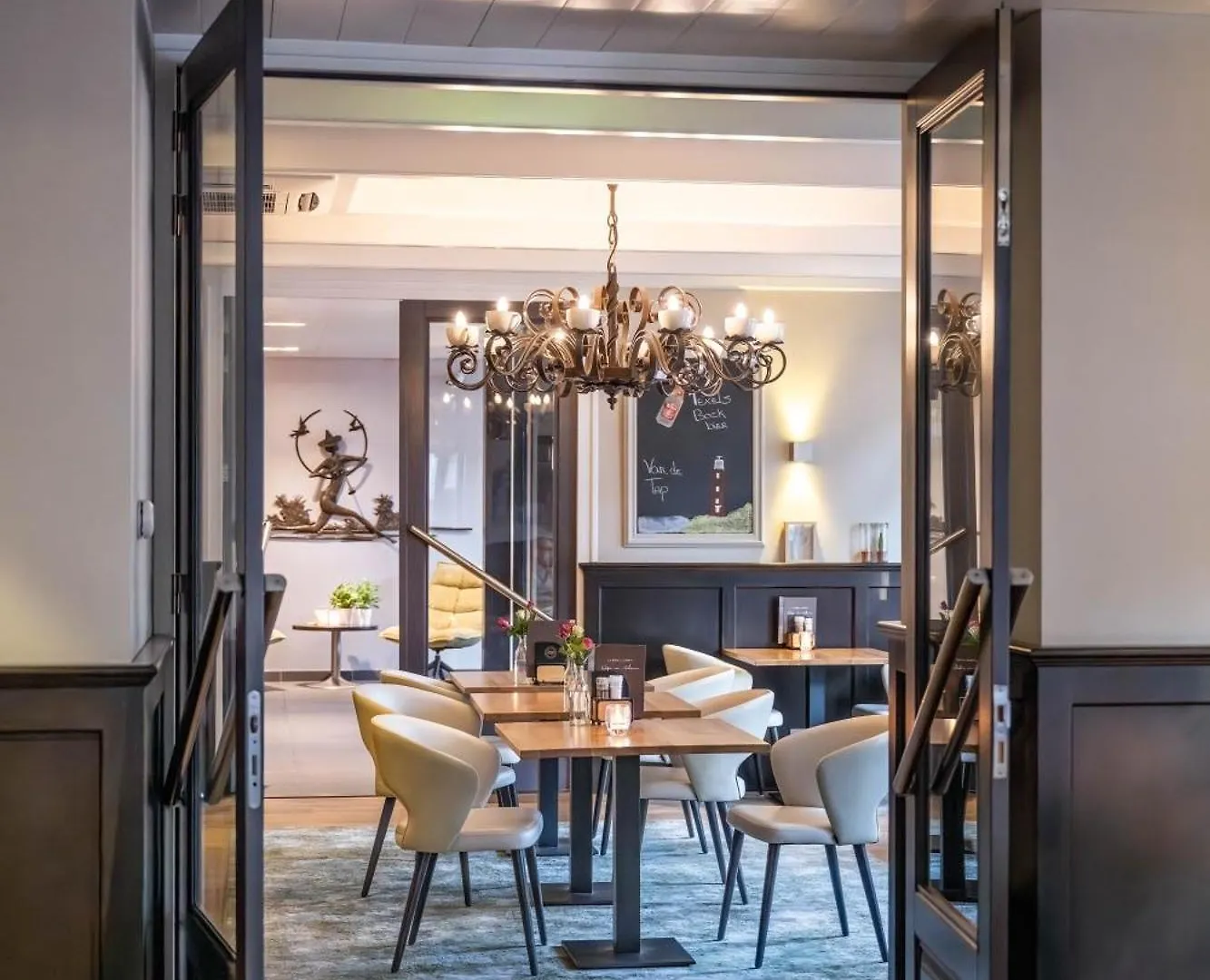 Hotel Aalsmeer 4*,